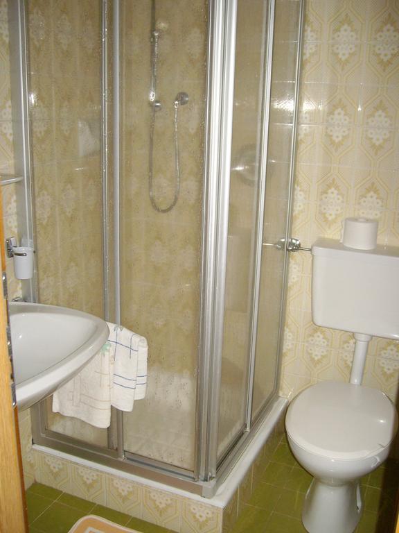 Villa Schartnerhof Klobenstein Zimmer foto
